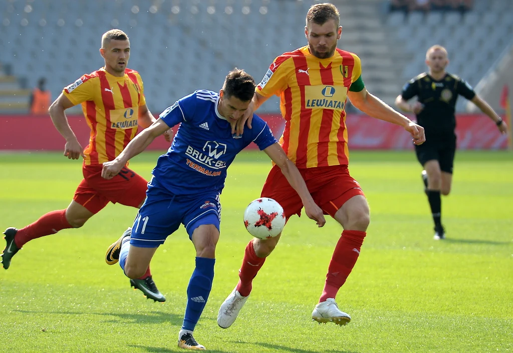 Korona Kielce - Bruk-Bet Termalica 2-1 w meczu 7. kolejki Ekstraklasy