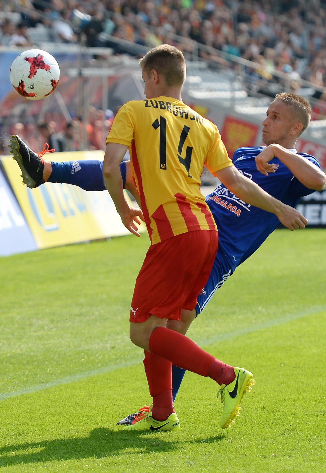 Korona Kielce - Bruk-Bet Termalica 2-1 w meczu 7. kolejki Ekstraklasy