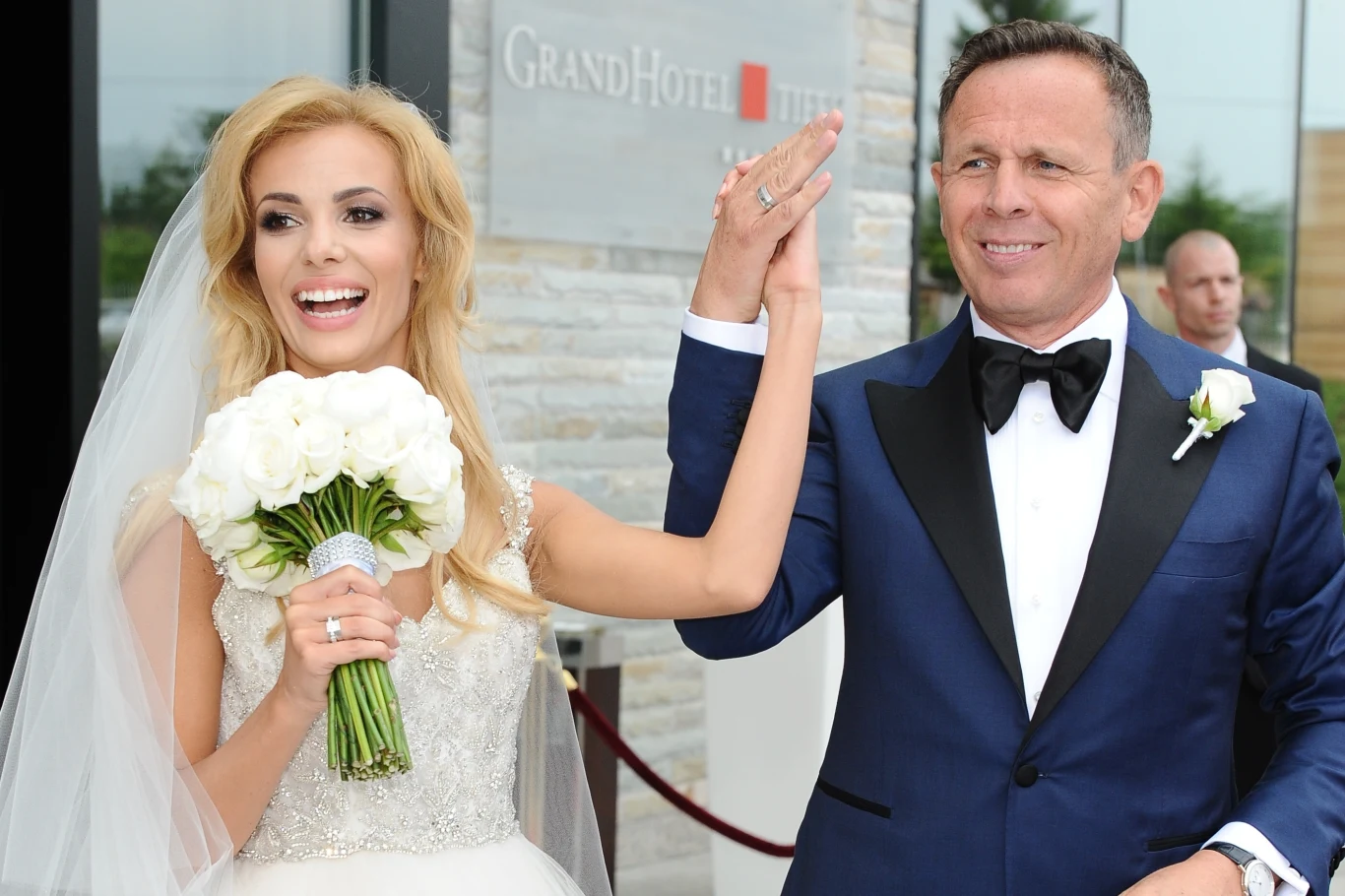Ślub Izy Janachowskiej z milionerem był jak z bajki! Ślub Izy Janachowskiej z milionerem był jak z bajki!