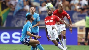 Thomas Lemar w niedzielę asystował jeszcze Kamilowi Glikowi. Zmieni klub?