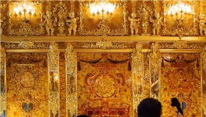 zdj. ilustracyjne, Bursztynowa Komnata w Sankt Petersburgu 