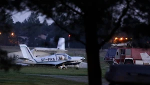 . Szybowiec pilotowany przez 31-letniego mężczyznę prawdopodobnie podchodząc do lądowania, wpadł w zawirowania i uderzył w ziemię