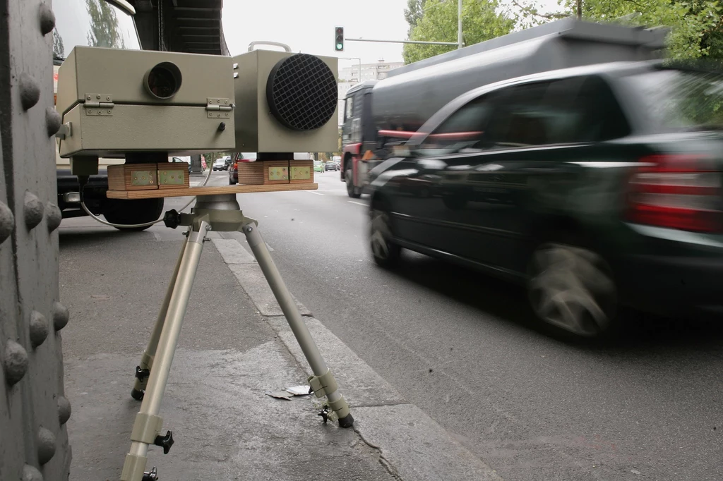 Polak sprzedał auto i... zaczął dostawać mandaty z Holandii