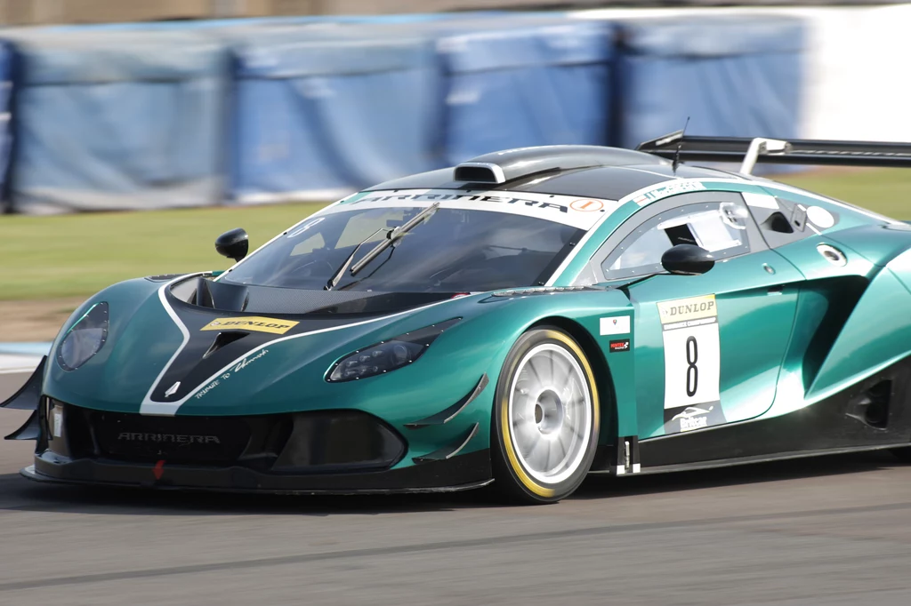 Arrinera Hussarya GT