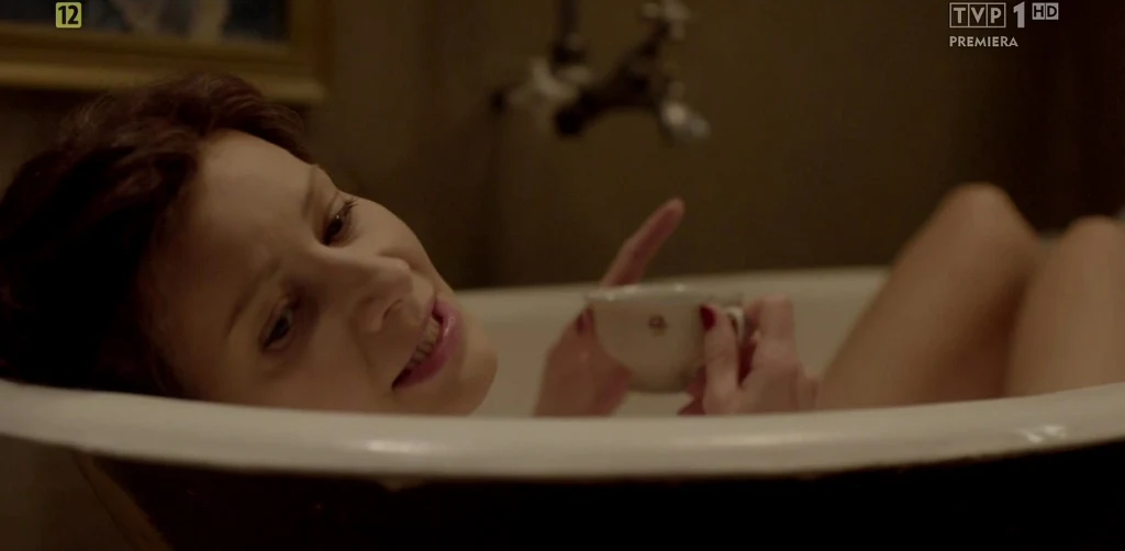 Małgorzata Kożuchowska jako Krystyna Skarbek