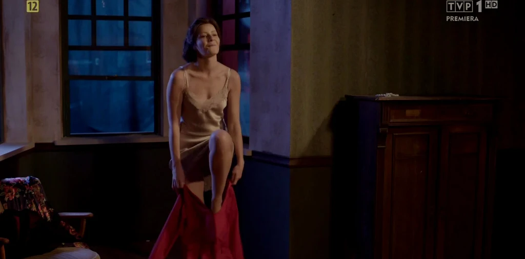 Małgorzata Kożuchowska jako Krystyna Skarbek