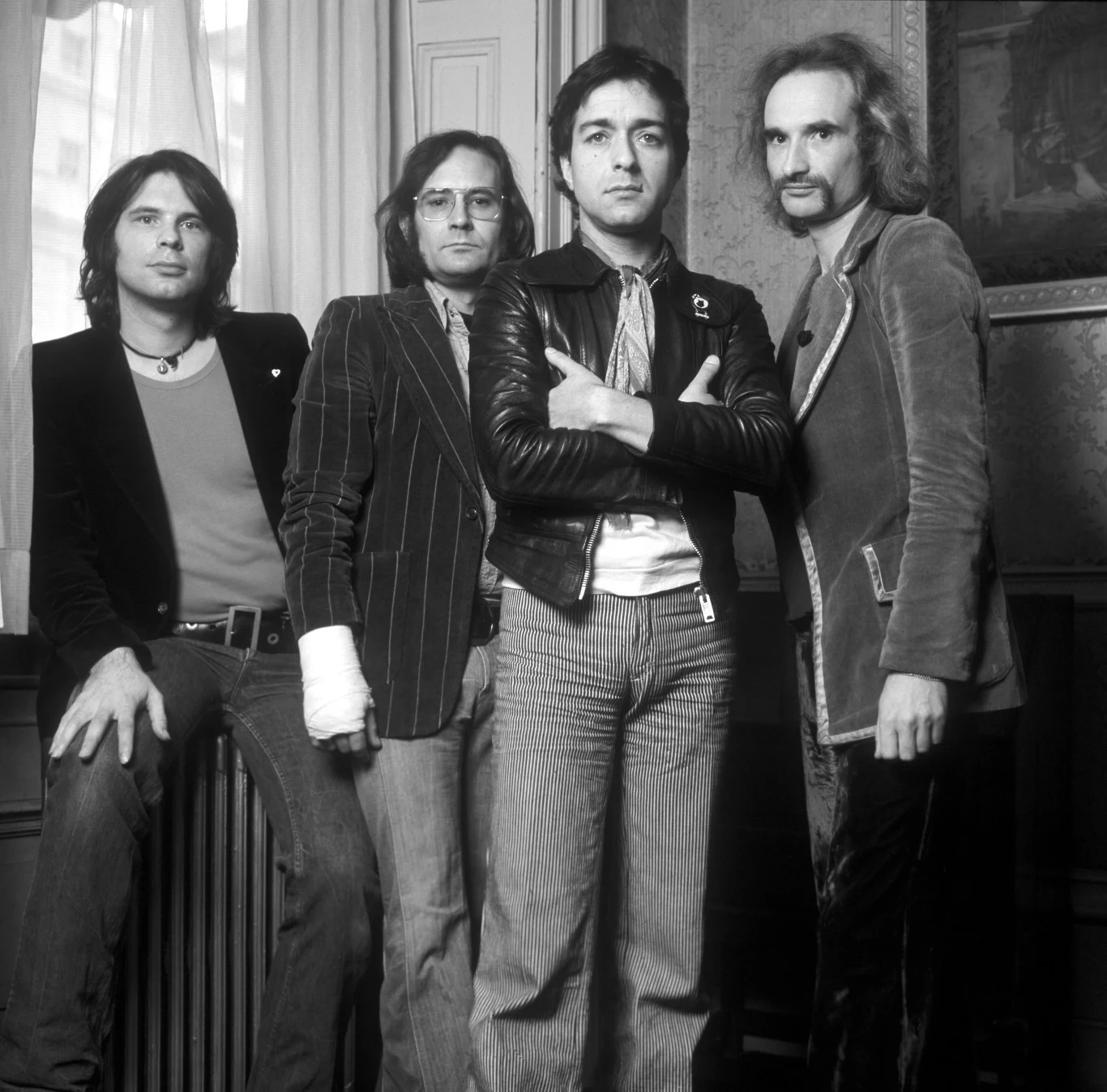 Can w połowie lat 70. (Holger Czukay pierwszy z prawej) Can w połowie lat 70. (Holger Czukay pierwszy z prawej)