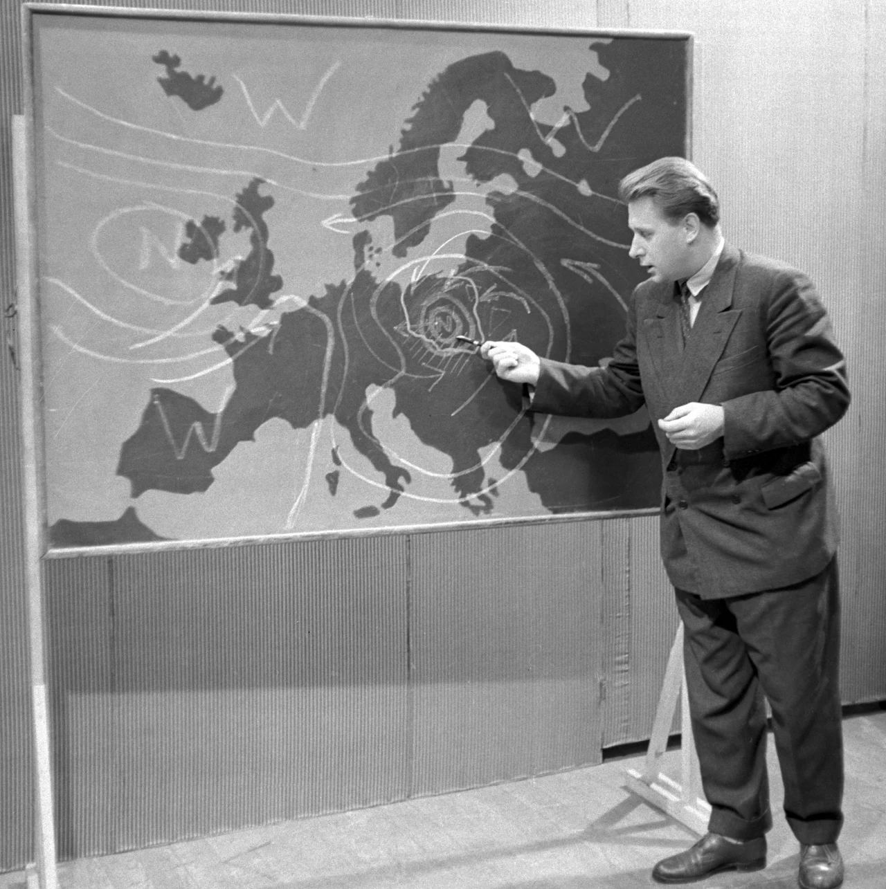 Czesław Nowicki Czesław Nowicki