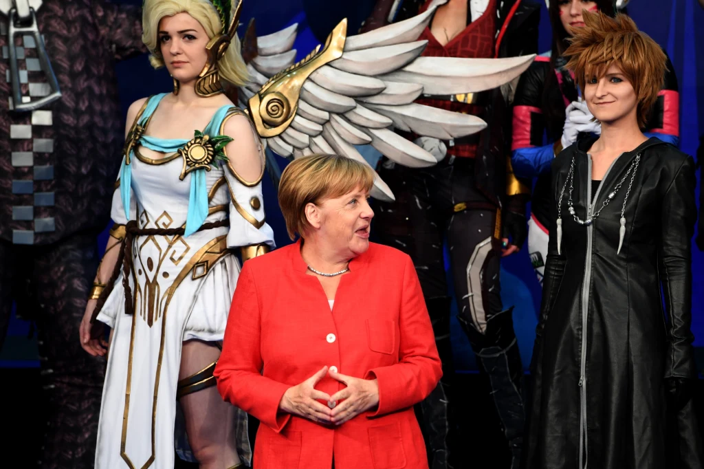 Wizyta Angeli Merkel na targach Gamescom 2017