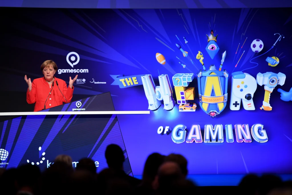 Wizyta Angeli Merkel na targach Gamescom 2017