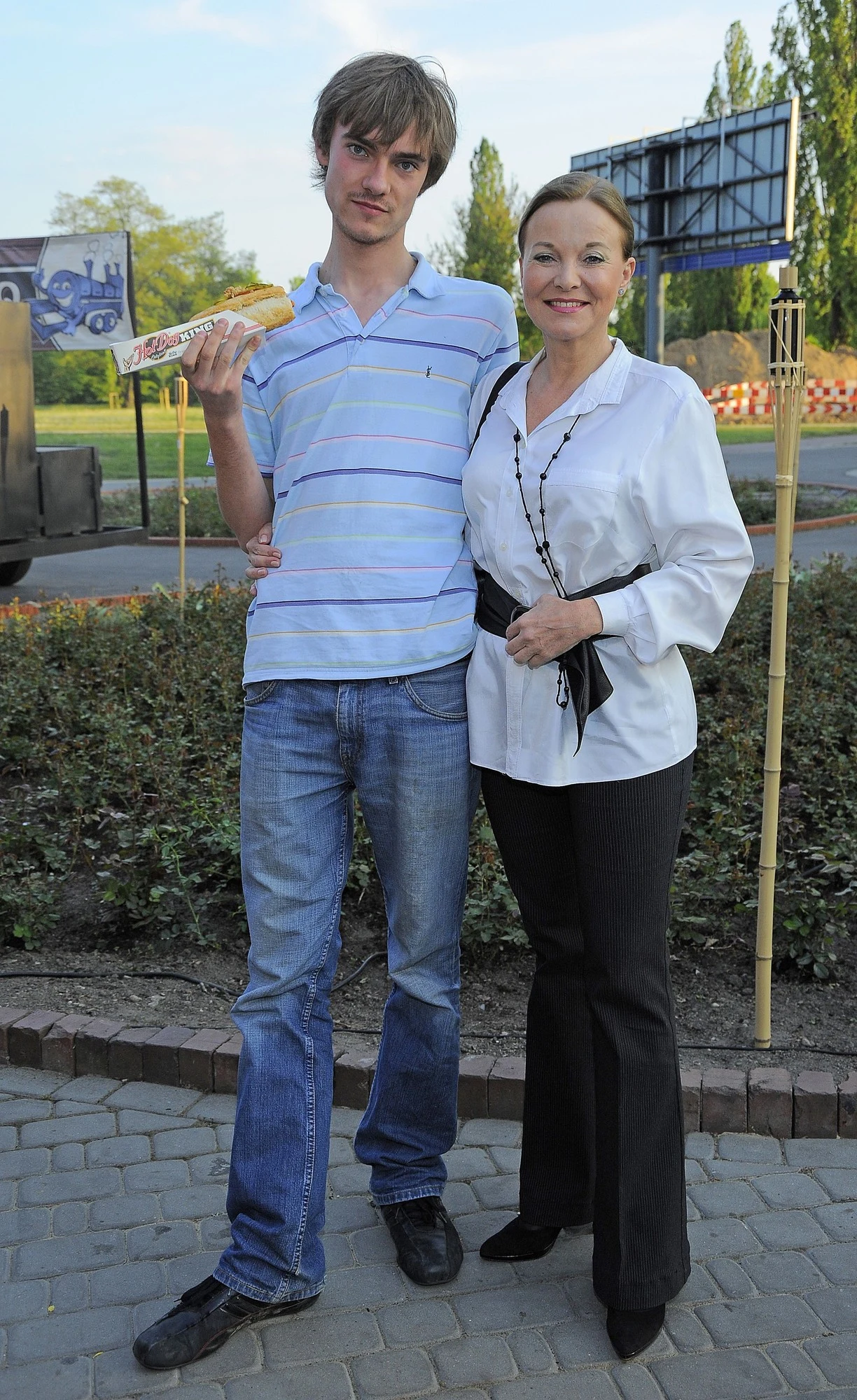 Laura Łącz z synem, 2009 r. Laura Łącz z synem, 2009 r.