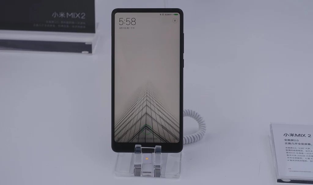 Xiaomi Mi Mix 2 