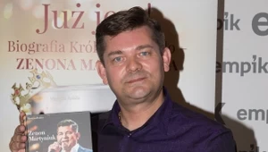 Zenek Martyniuk promuje swoją książkę