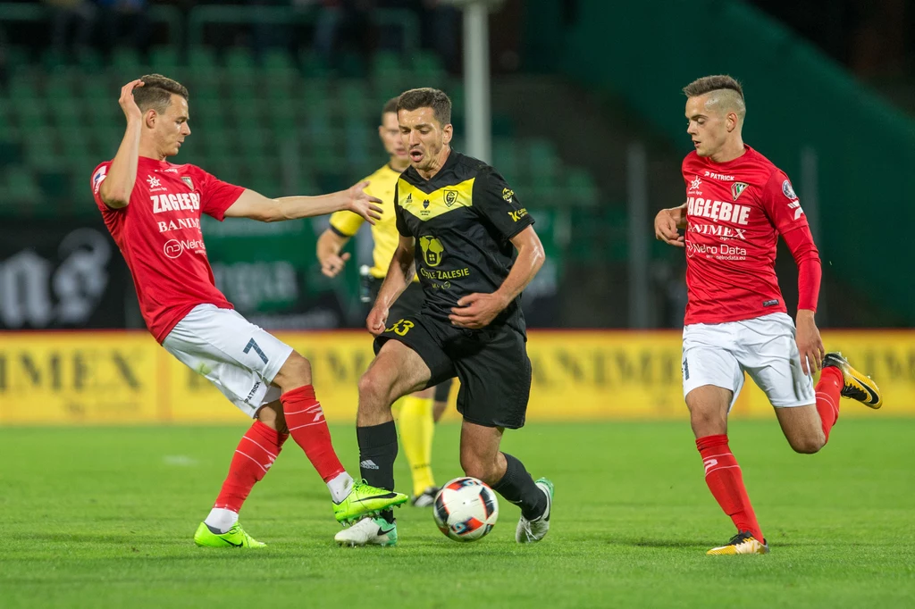 Kadr z meczu Zagłębie Sosnowiec - GKS Katowice Kadr z meczu Zagłębie Sosnowiec - GKS Katowice