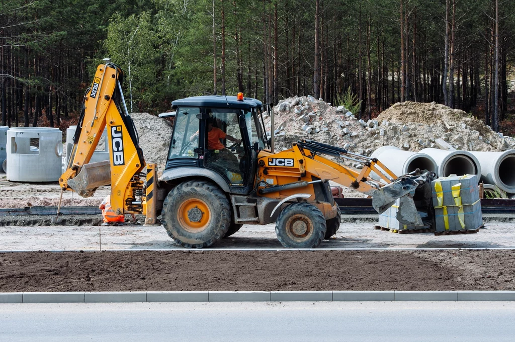 Zanim maszyny pojawią się na placu budowy minie jeszcze trochę czasu