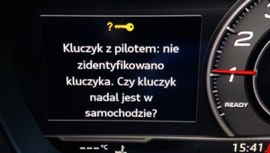 Samochód, kiedy nie wykryje kluczyka, będzie jechał dalej, wyświetlając tylko stosowny komunikat. Jeśli jednak go zgasimy, już nie zapali.