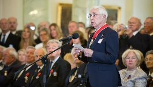 Franciszek Kornicki został w 2011 roku odznaczony Krzyżem Komandorskim Orderu Odrodzenia Polski