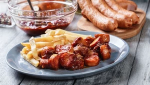 Currywurst. Niemiecka kiełbasa na polskim stole