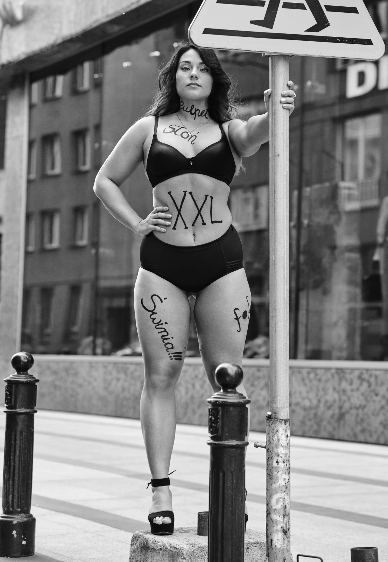 Odważna sesja zdjęciowa uczestniczek programu "#Supermodelka Plus Size" Odważna sesja zdjęciowa uczestniczek programu "#Supermodelka Plus Size"