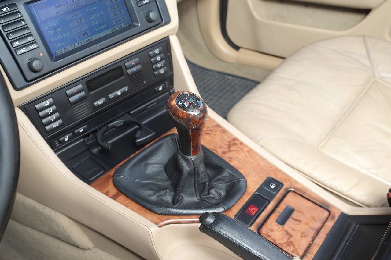 BMW 540i V8 E39