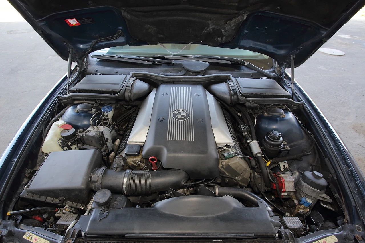 BMW 540i V8 E39