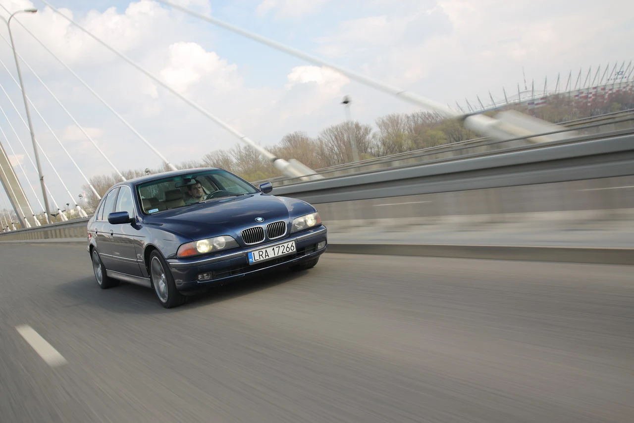 BMW 540i V8 E39
