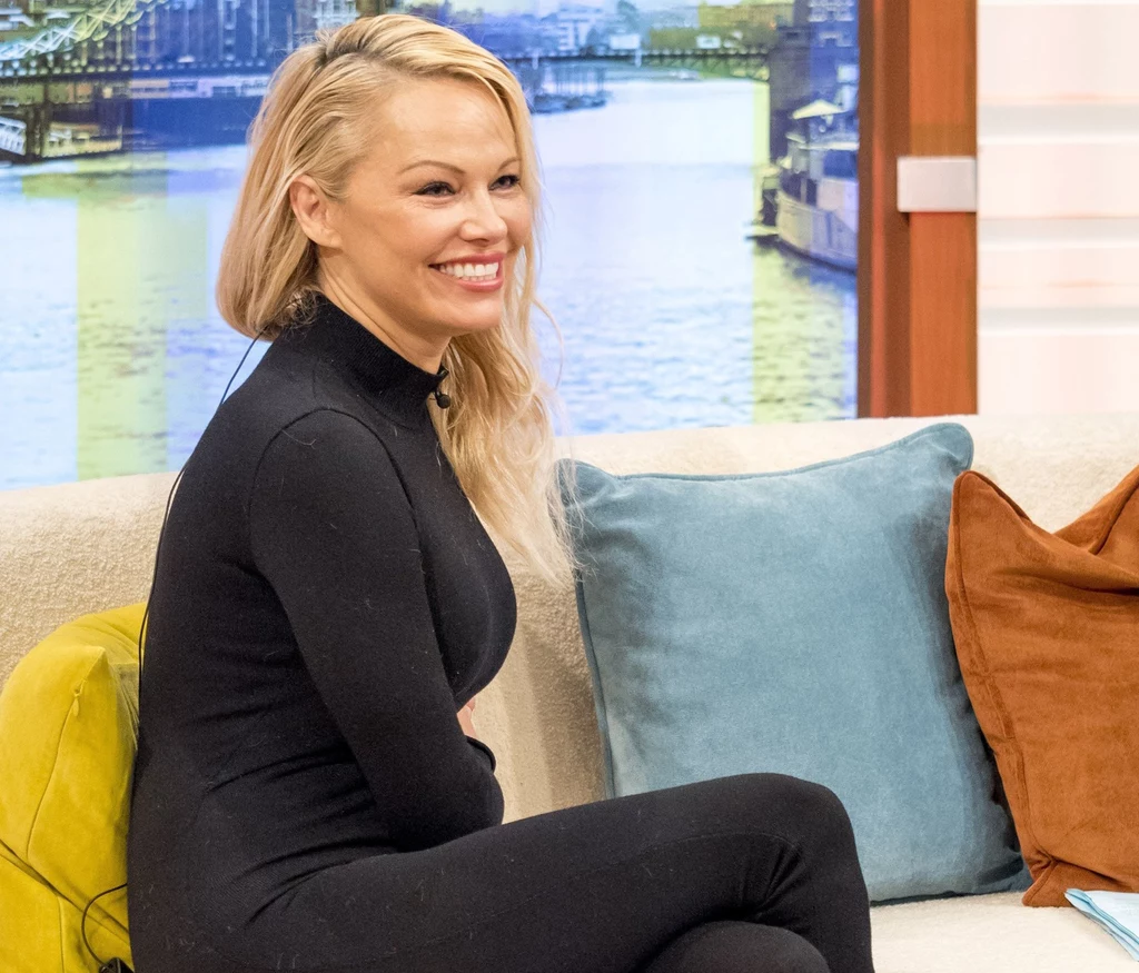 Pamela Anderson stara się zerwać z wizerunkiem skandalistki? 