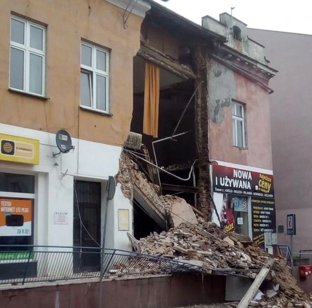 Na miejscu pracują służby Na miejscu pracują służby
