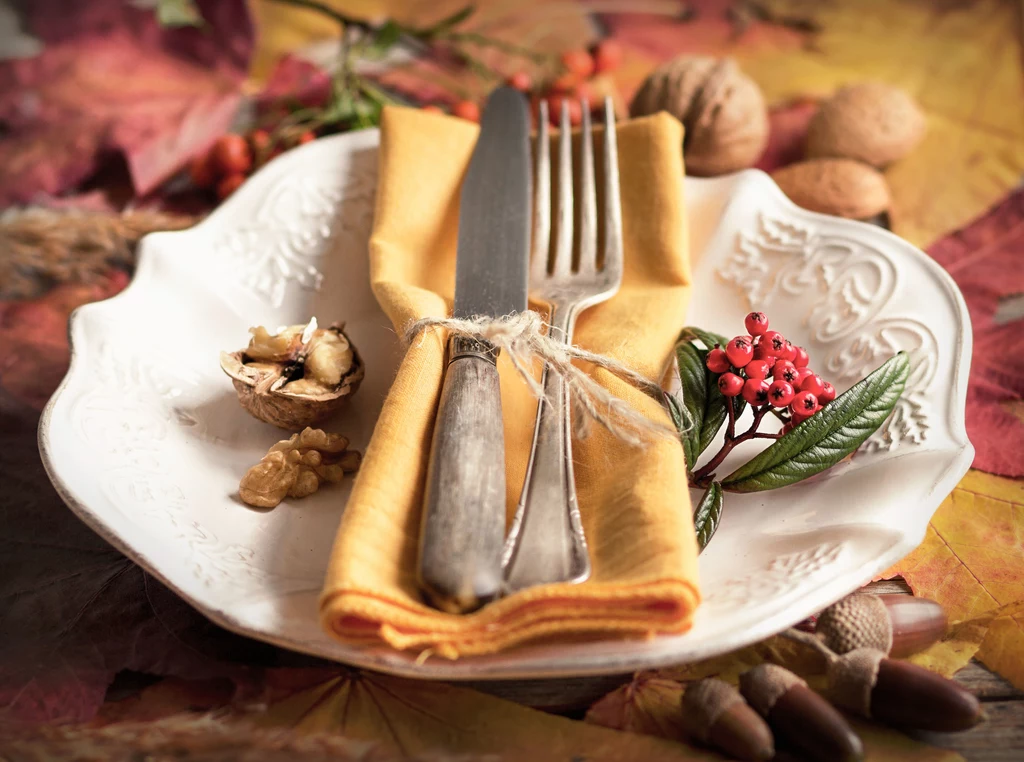 Jesienna dekoracja stołu wprawi cię w niesamowity nastrój