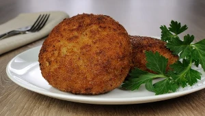 Zapomnij o mielonych z patelni. W tej wersji są o wiele smaczniejsze i nie ociekają tłuszczem 