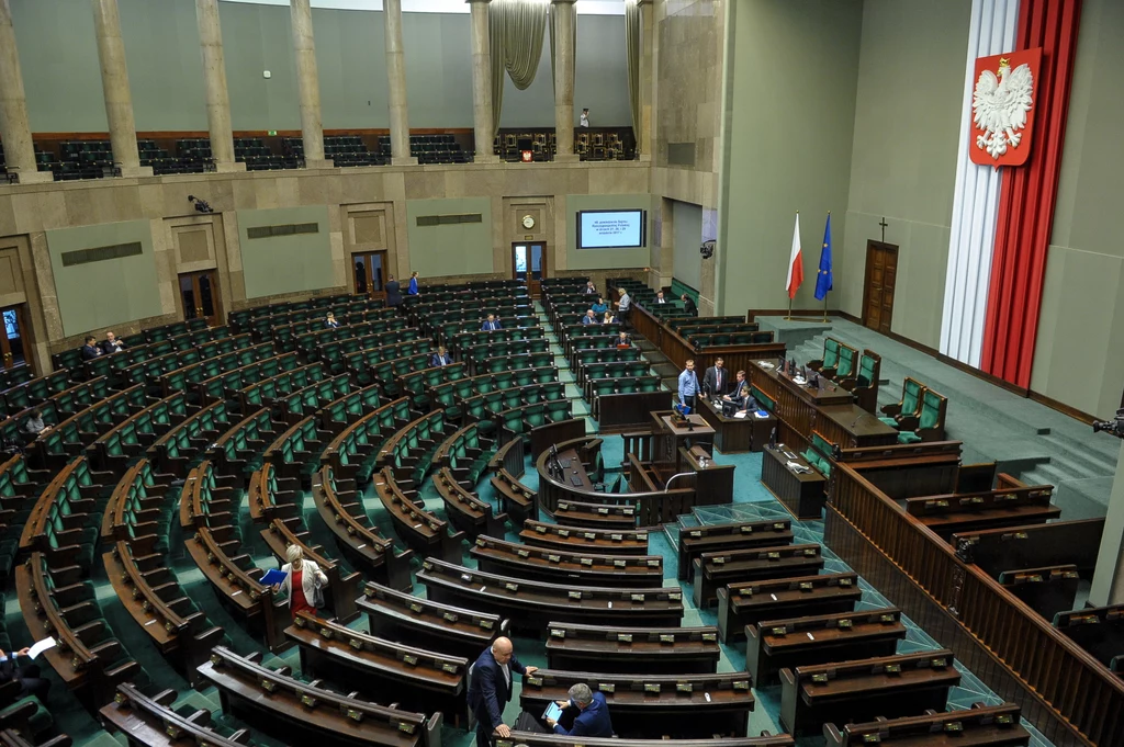 Sala sejmowa przed rozpoczęciem posiedzenia Sala sejmowa przed rozpoczęciem posiedzenia