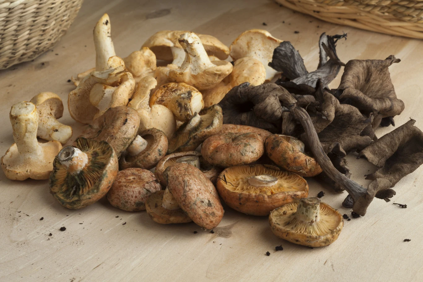 Zamiast kranówki wykorzystaj do bigosu wodę po gotowaniu grzybów Zamiast kranówki wykorzystaj do bigosu wodę po gotowaniu grzybów