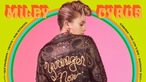 Miley Cyrus na okładce "Younger Now"