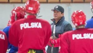 Ted Nolan w otoczeniu reprezentantów Polski