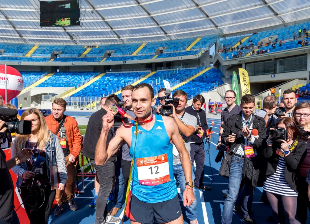 Pierwszą imprezą zorganizowaną na nowym Stadionie Śląskim, był finisz 9. PKO Silesia Marathonu, w którym wystartowało około 2 tysięcy biegaczy. Pierwszą imprezą zorganizowaną na nowym Stadionie Śląskim, był finisz 9. PKO Silesia Marathonu, w którym wystartowało około 2 tysięcy biegaczy.