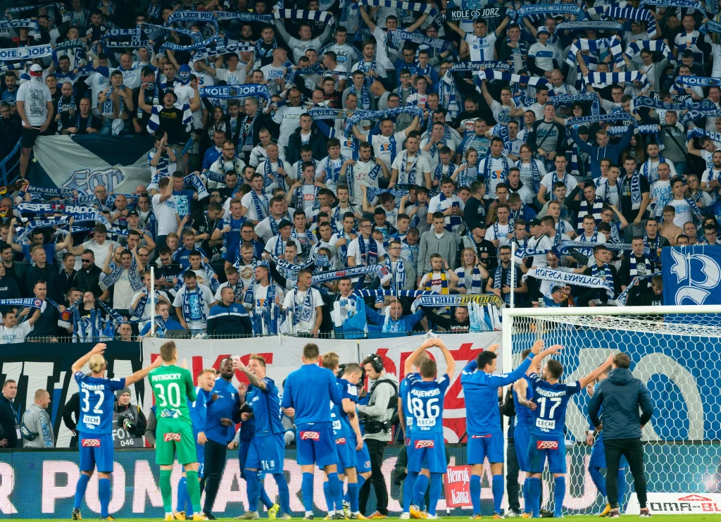 Radość piłkarzy i kibiców Lecha