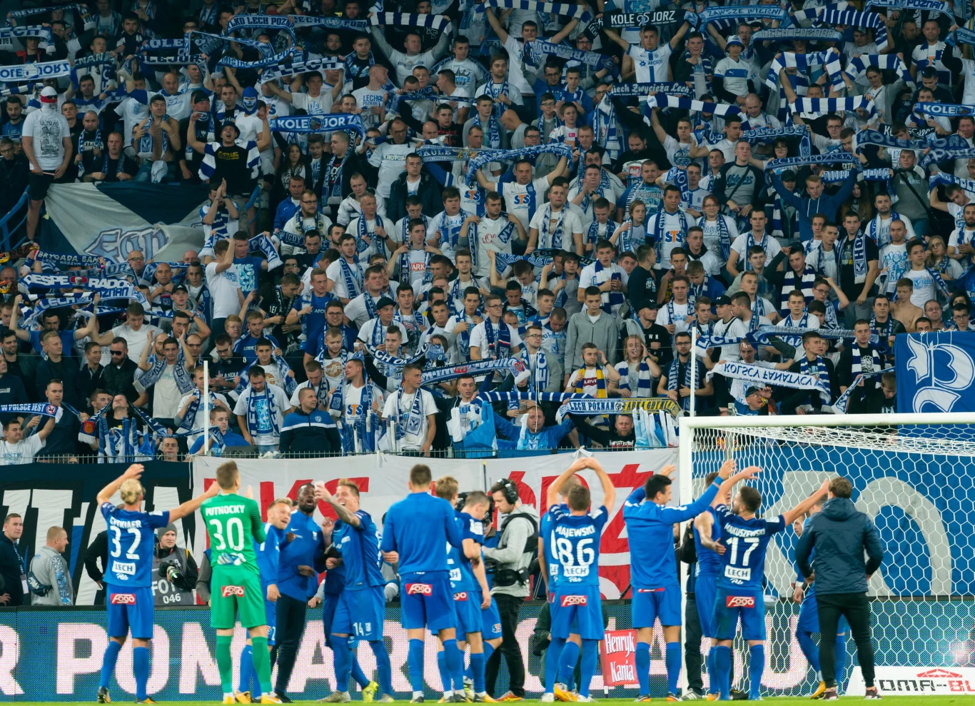 Radość piłkarzy i kibiców Lecha