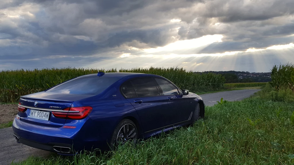 BMW M760Li xDrive