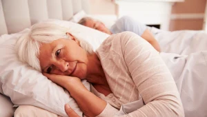 Cierpiący na zaburzenia snu budzą się zbyt wcześnie lub zbyt późno