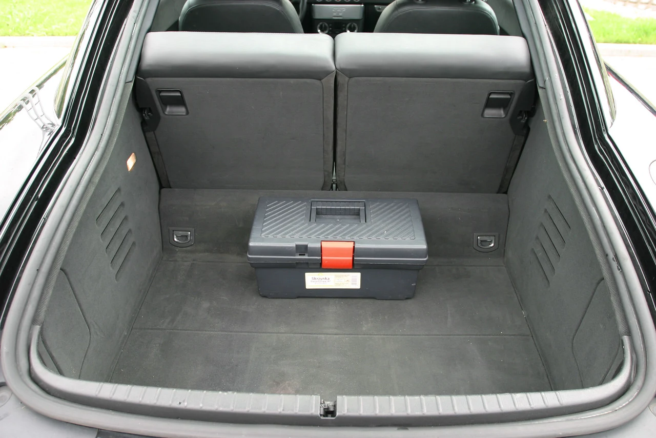 Audi TT 8N (1998-2006) Audi TT 8N (1998-2006)