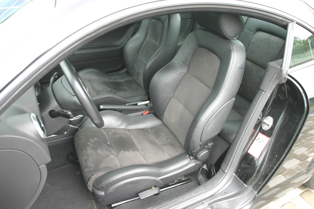 Audi TT 8N (1998-2006) Audi TT 8N (1998-2006)