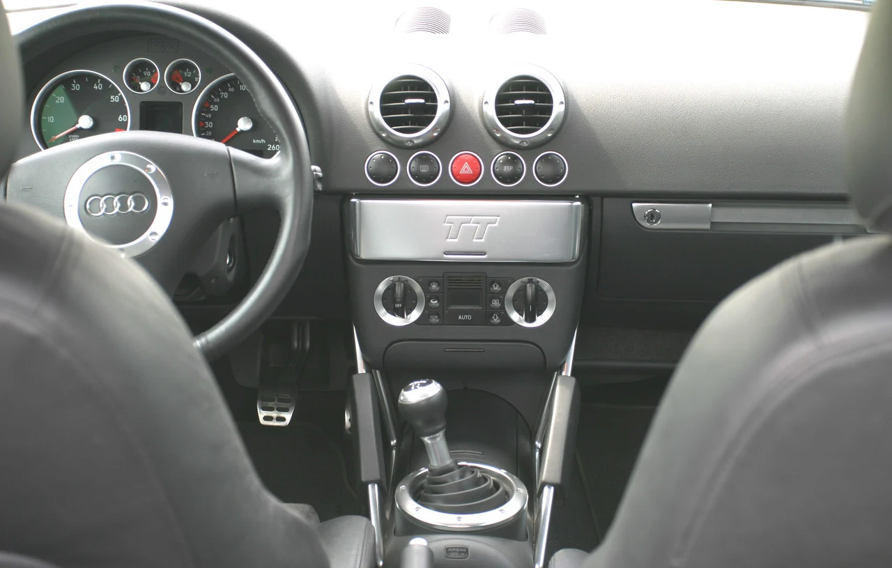 Audi TT 8N (1998-2006) Audi TT 8N (1998-2006)