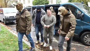 Robert J. doprowadzony do zamiejscowego wydziału PK w Krakowie