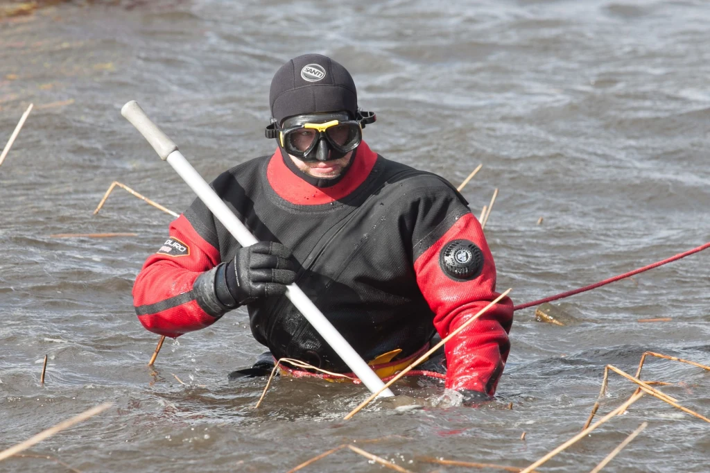 Poszukiwania mężczyzny w Jeziorze Solińskim trwały ponad dwie godziny, zdj. ilustracyjne