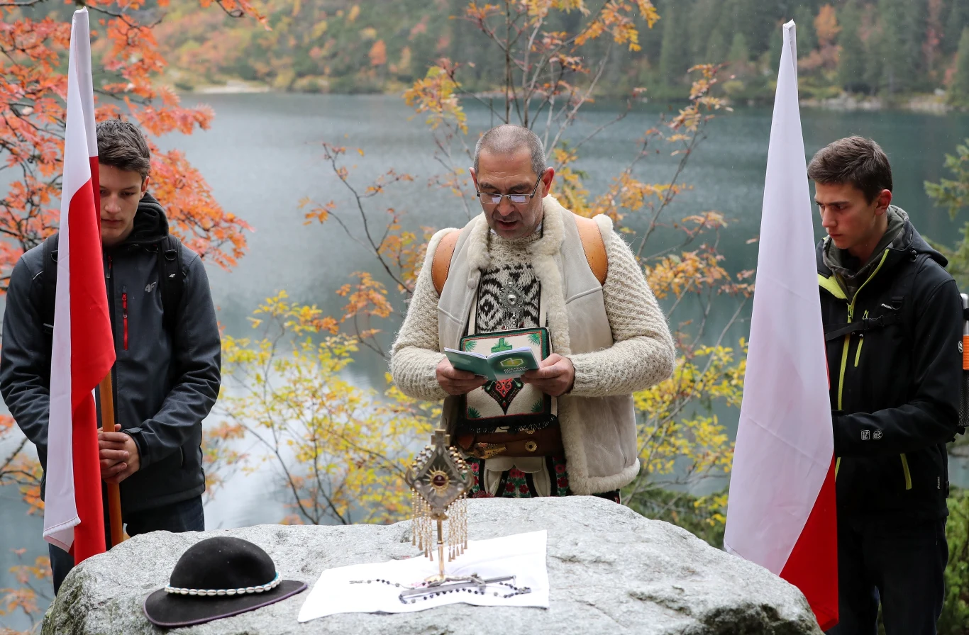 Różaniec nad Morskim Okiem Różaniec nad Morskim Okiem