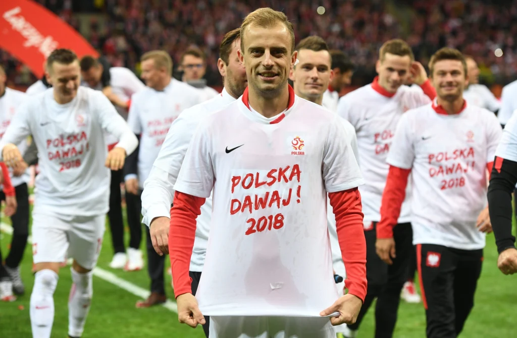 Kamil Grosicki podczas świętowania na PGE Narodowym Kamil Grosicki podczas świętowania na PGE Narodowym