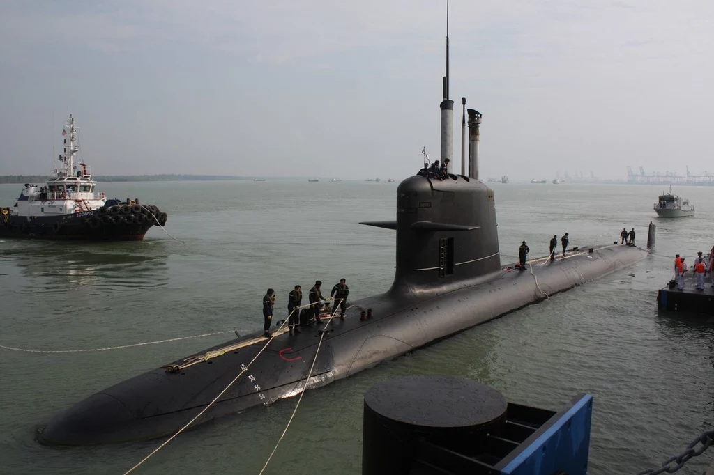 Malezyjski okręt typu Scorpene, "Tunku Abdul Rahman" w 2009 roku