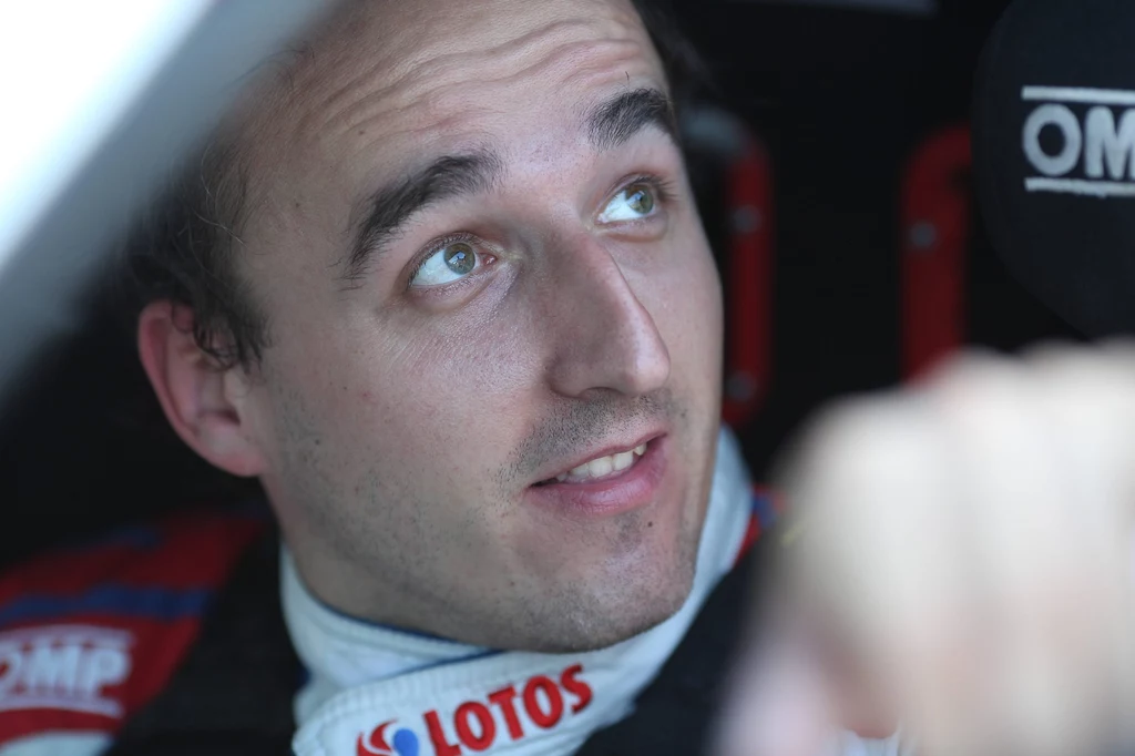 Robert Kubica jeżdżac w rajdach WRC wspierany był przez Grupę Lotos