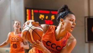 Koszykarka CCC Polkowice Alysha Clark podczas meczu Euroligi z Sopronem Basket