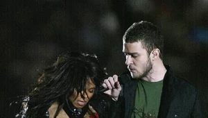 Janet Jackson i Justin Timberlake podczas Super Bowl 2004